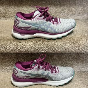ASICS Gel Nimbus 24 Women Sz 10